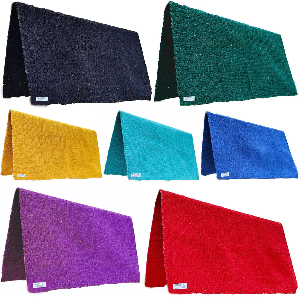 Majestic Ally – couverture selle noire 34x36 avec rebords ourlés, style soigné et résistant