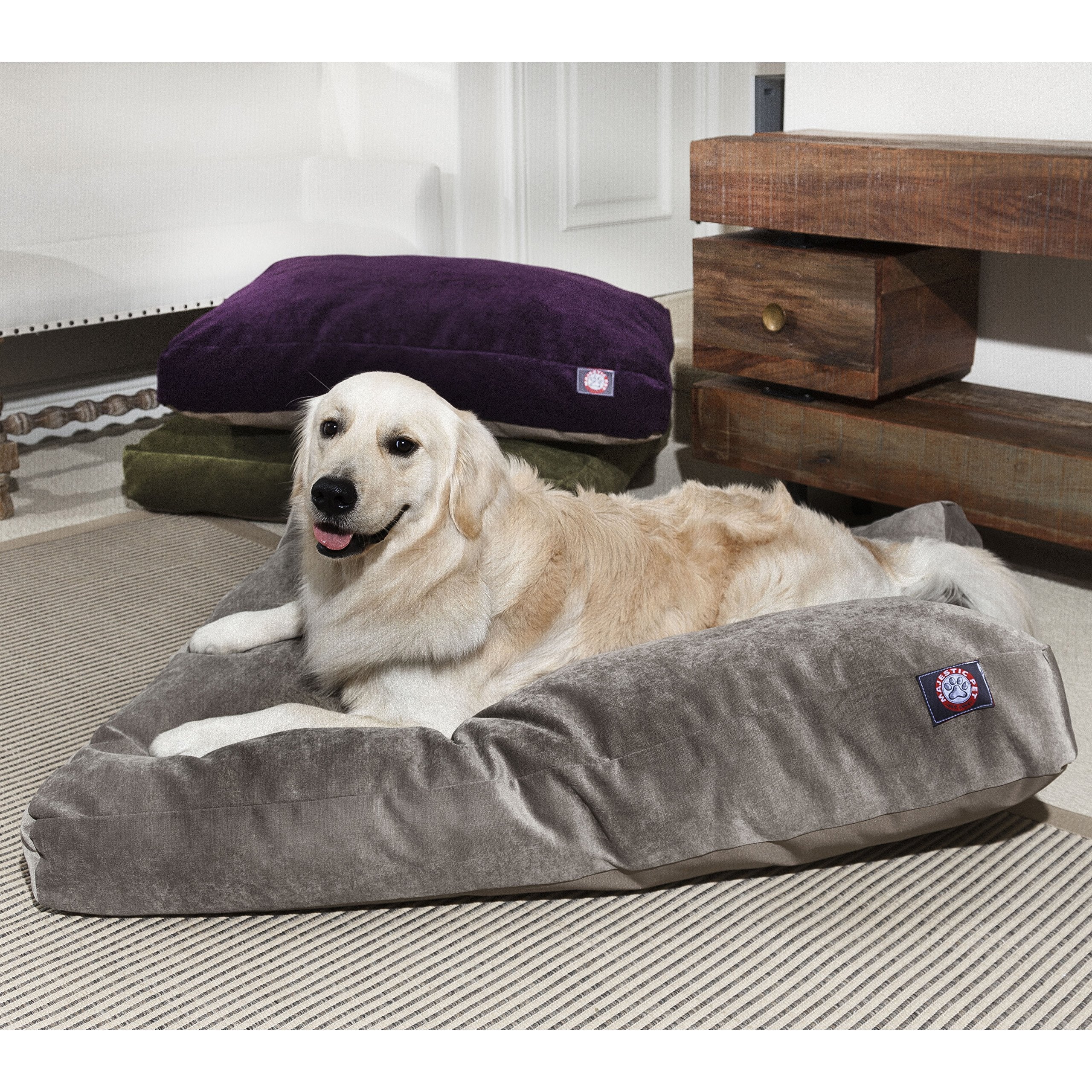 Base solide et durable Majestic Pet pour longévité et stabilité