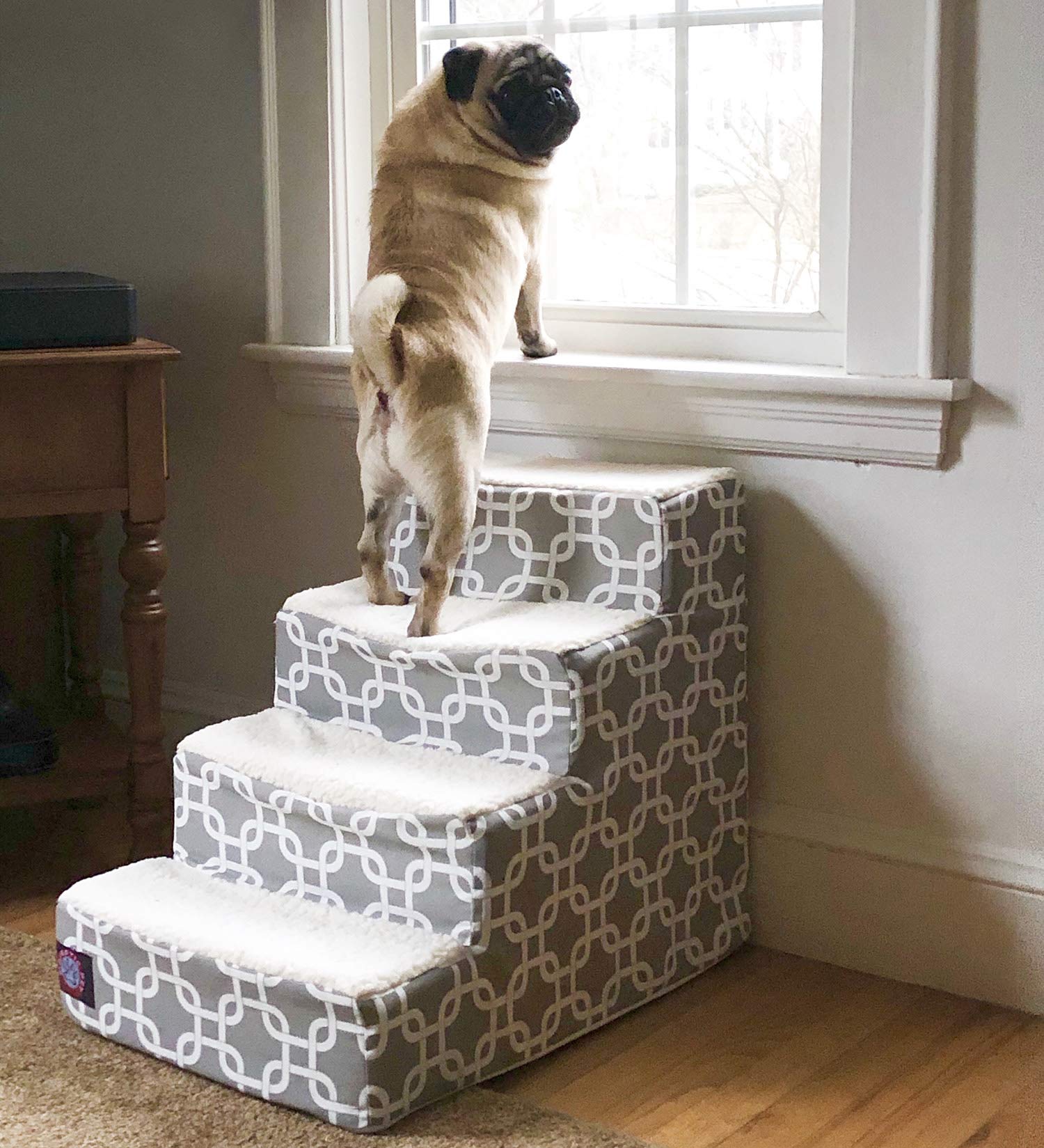 Majestic Pet entretien facile avec housse lavable des escaliers gris