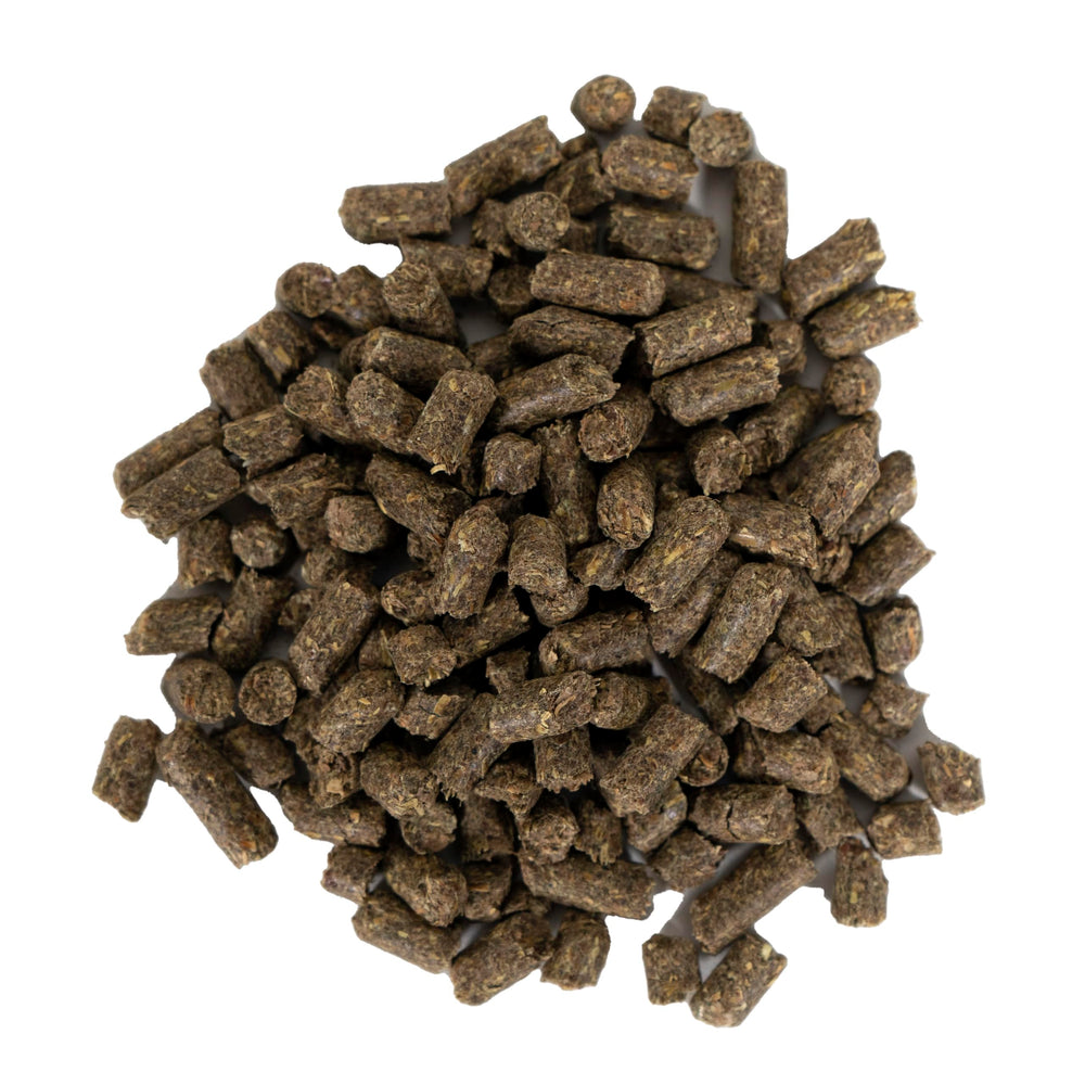 Manna Pro AccuBites Radiance – goût alfalfa attrayant stimule l’appétit du cheval.