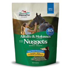 Manna Pro Bite-Size Nuggets: sachet portable pour récompense rapide en écurie.