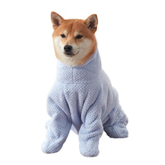MANON ROSA robe-bain chien en microfibre absorbante sèche rapidement après le bain.