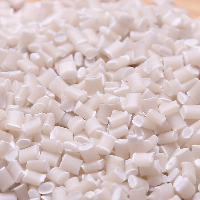 Granules compostables et non toxiques pour la maison.