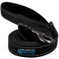 Laisse Max and Neo réfléchissante noire, 1 pouce, pour promenades nocturnes sécurisées.