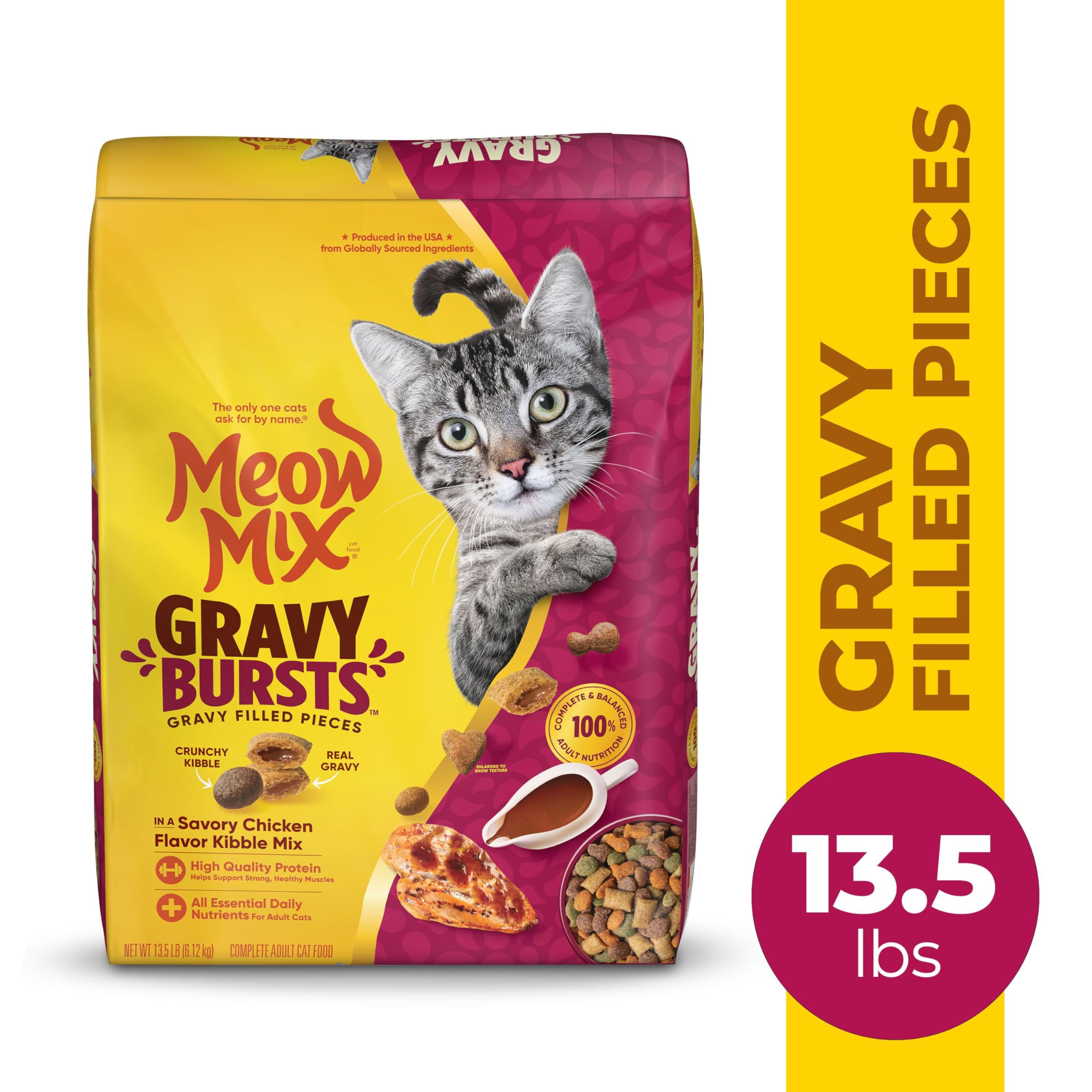 Texture croustillante des croquettes Meow Mix Gravy Bursts avec poches de gravy.