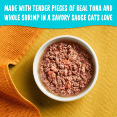 Chat savourant Meow Mix Tenders en Sauce, repas humide plébiscité