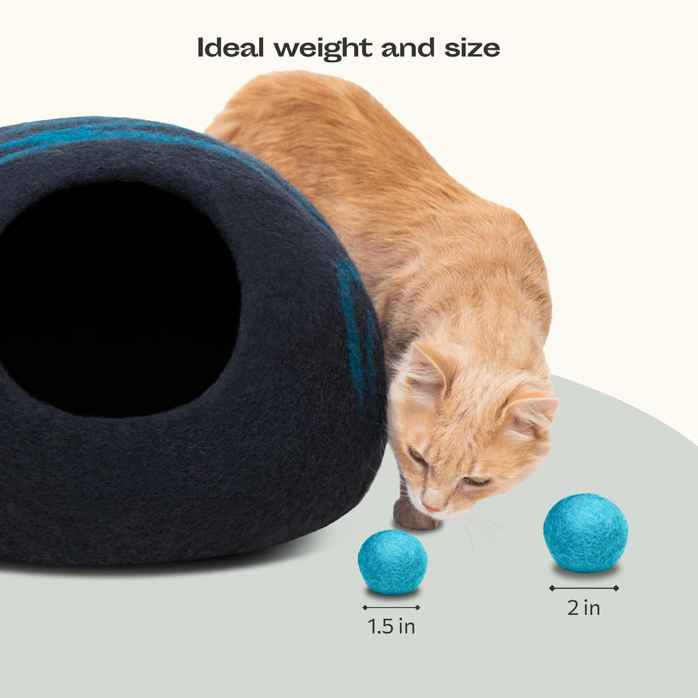 Texture douce des boules MEOWFIA, stimulation sensorielle lors des jeux