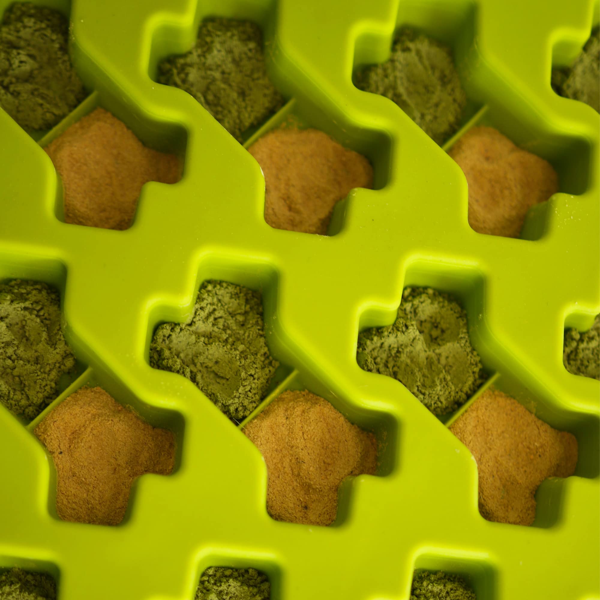 Messy Mutts – compatible lave-vaisselle, entretien rapide et hygiénique.