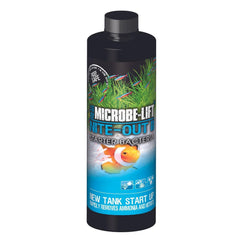 MICROBE-LIFT Nite-Out II verse dans l'aquarium, démarrage rapide du filtre biologique.