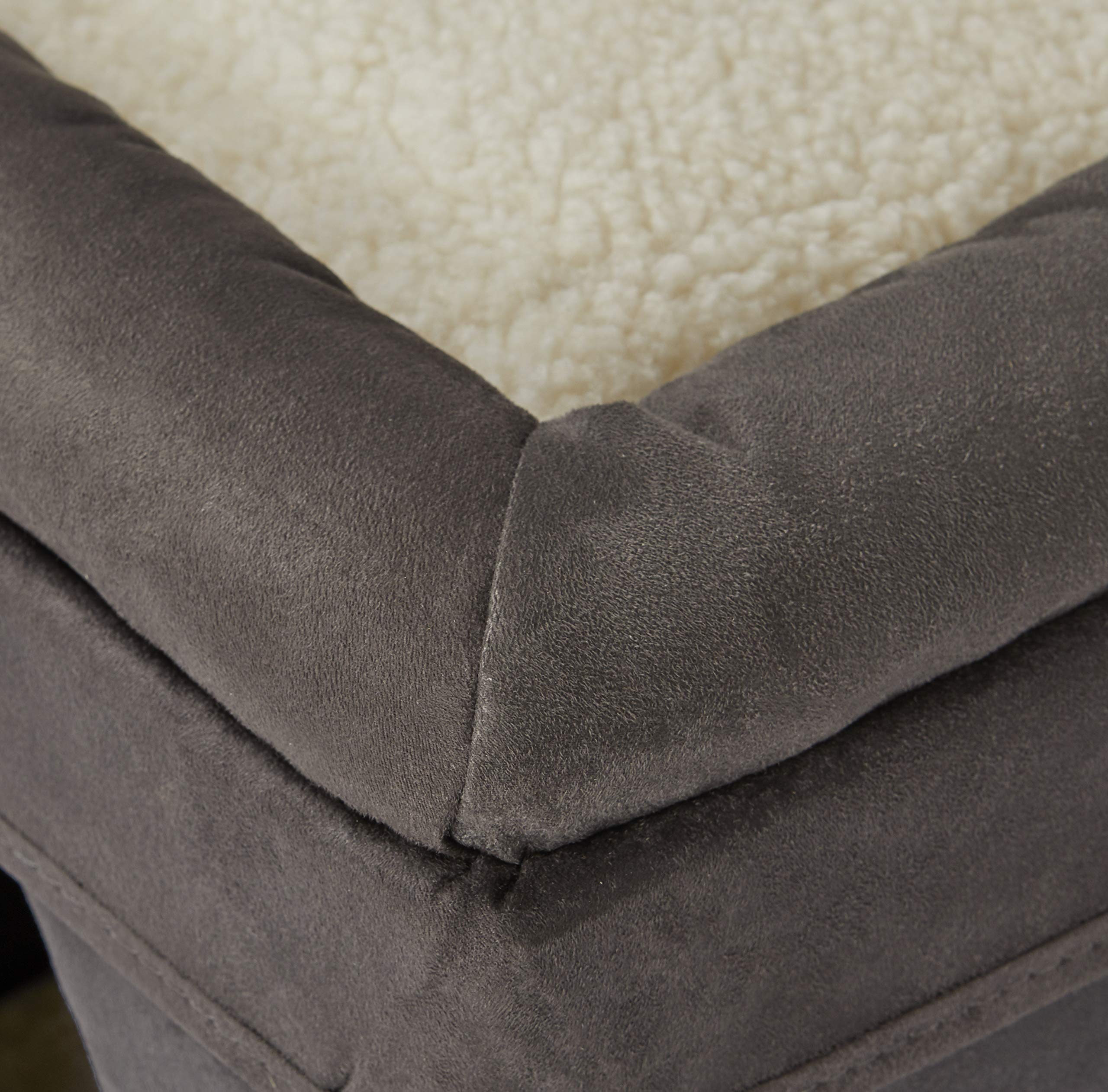 MidWest Cat Cube revetement-faux-suede-gris: look moderne et toucher doux.
