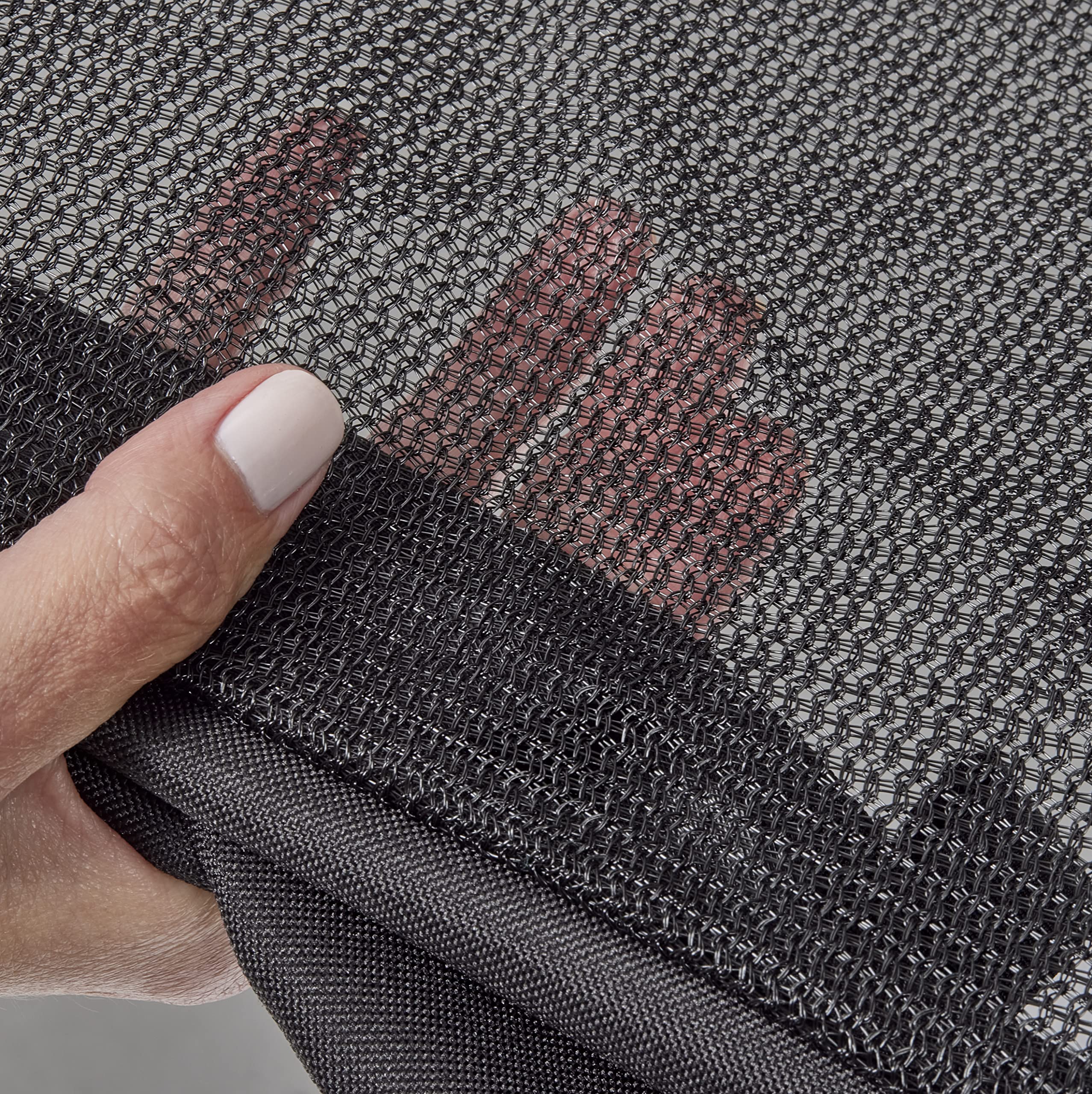 Tissu maille poly durable pour intimité et confort dans l’enclos.