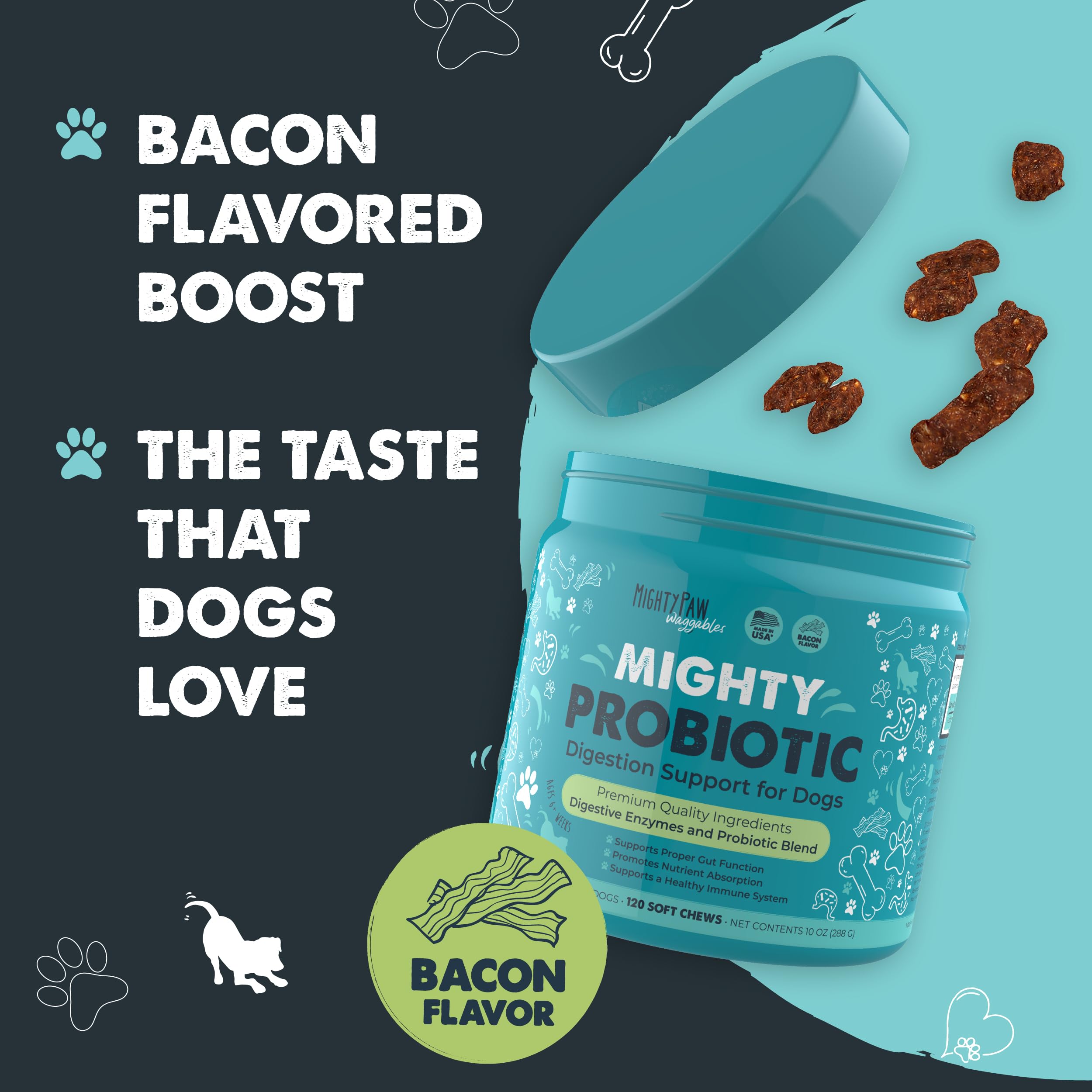 Chien heureux après avoir mâché Mighty Paw Waggables; goût bacon apprécié