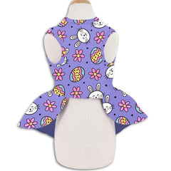 Robe Miiemiu pour chien Paques violet, oeufs colorés, prête pour les photos.