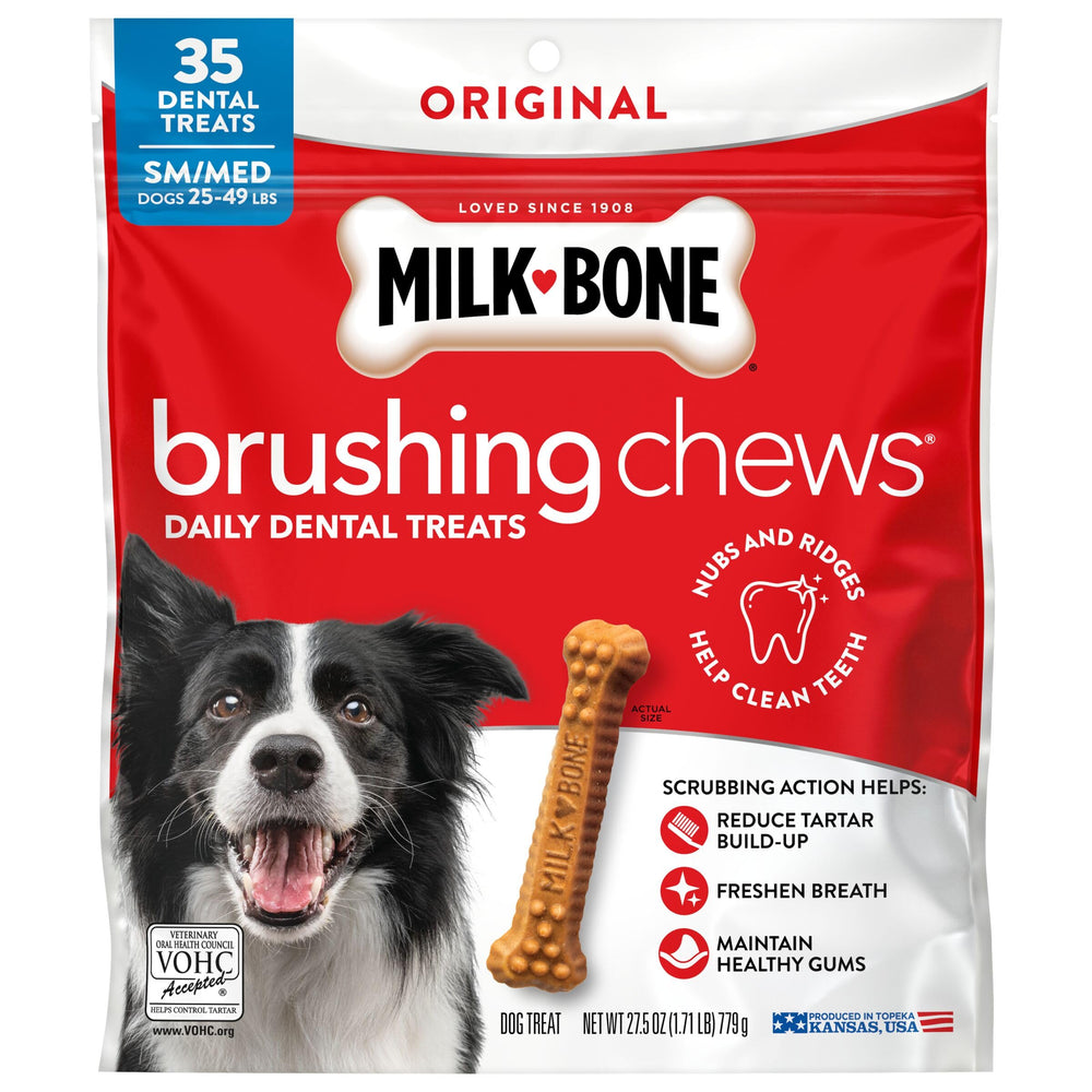 Milk-Bone Brushing Chews encouragent une hygiène dentaire quotidienne.