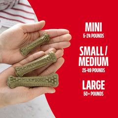 Milk-Bone Brushing Chews texture rugueuse en bouche – favorise le brossage quotidien.