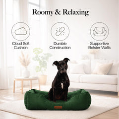Coussin dodo Modern Threads velours forêt vert avec bordures tuftées.