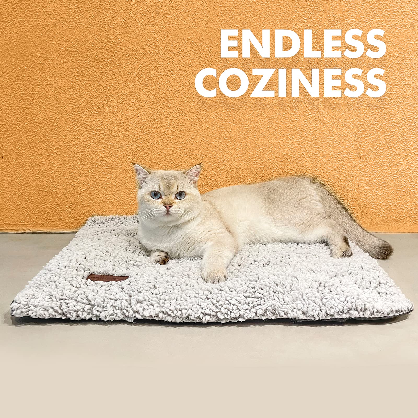 Mora Pets Tapis chauffant chat portable – chaleur où que vous soyez.