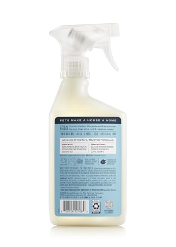 Pulvérisateur Mrs. Meyer's Clean Day prêt à nettoyer les surfaces autour des animaux.