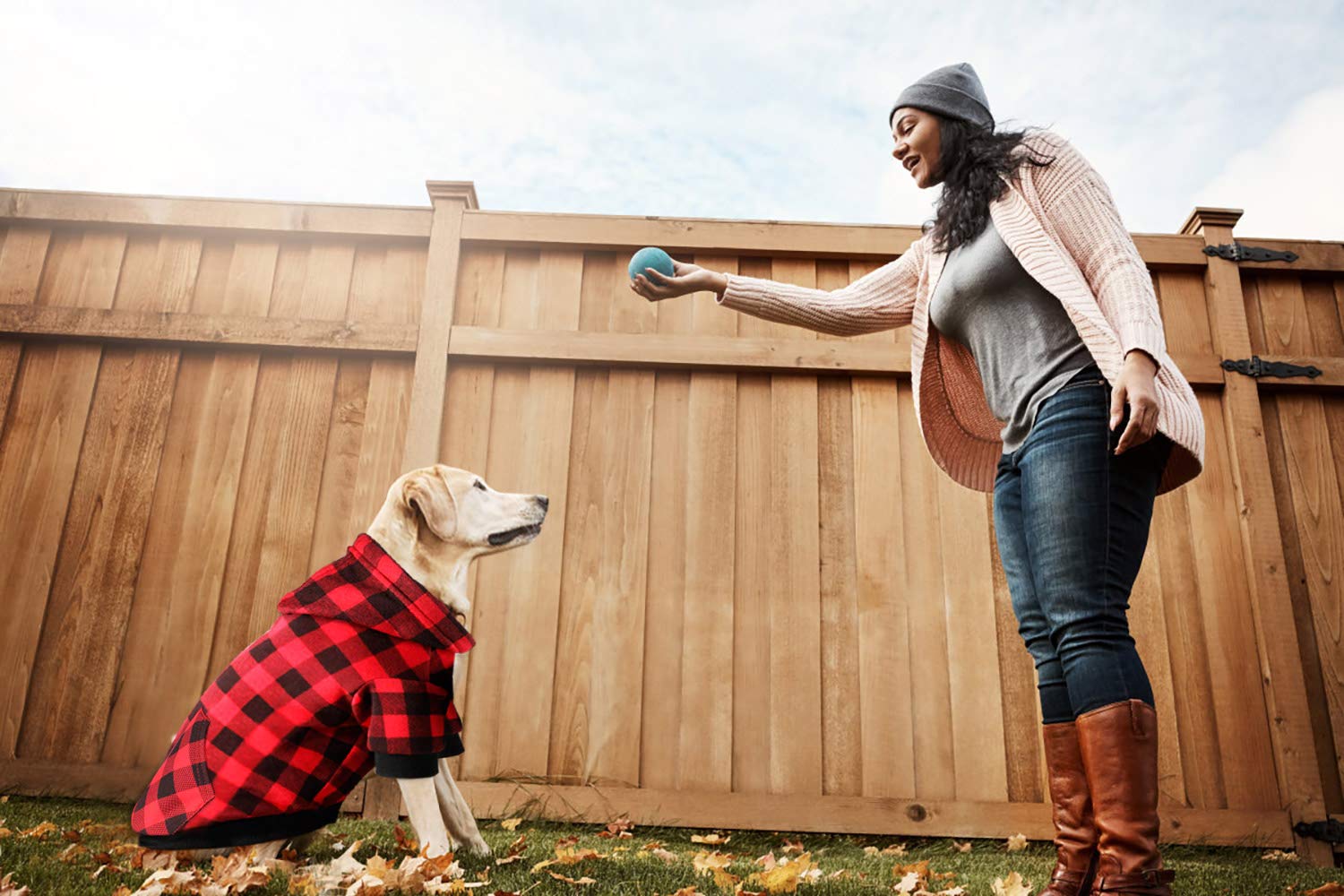 Mtliepte pull chien plaid rouge durabilite, coutures renforcées et qualité.