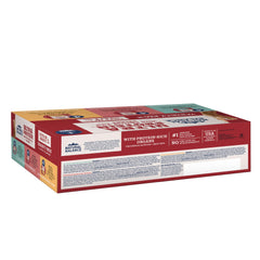 Natural Balance Ultra Protein Chat saumon en coupes dans une sauce savoureuse.