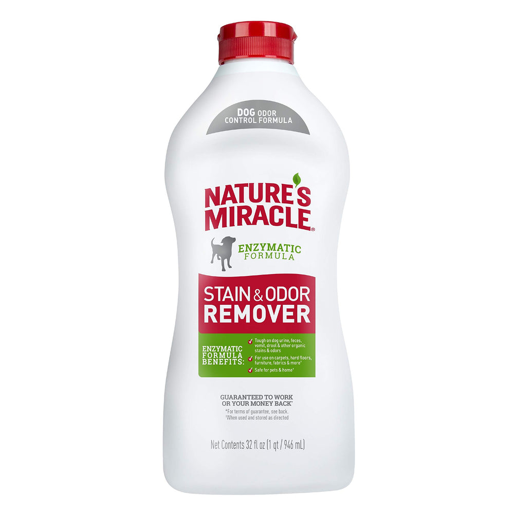 Nature's Miracle versement du produit pour nettoyer rapidement une tache