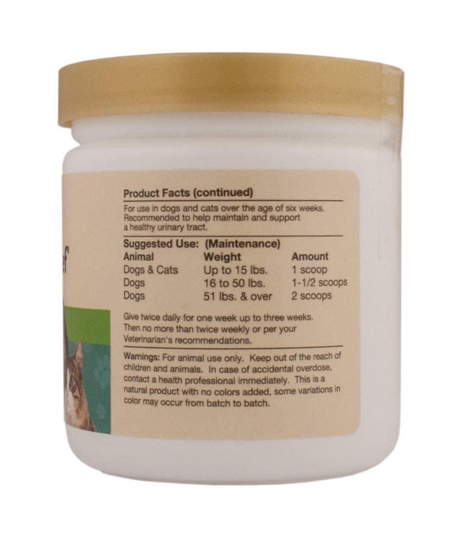 Poudre NaturVet Cranberry Relief versée, facile à mélanger.