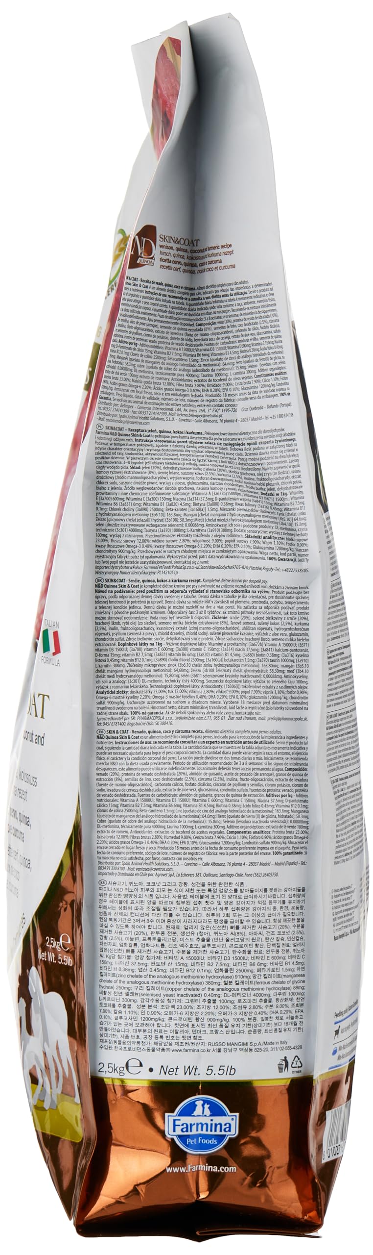 Texture croquante des croquettes pour chien adulte.