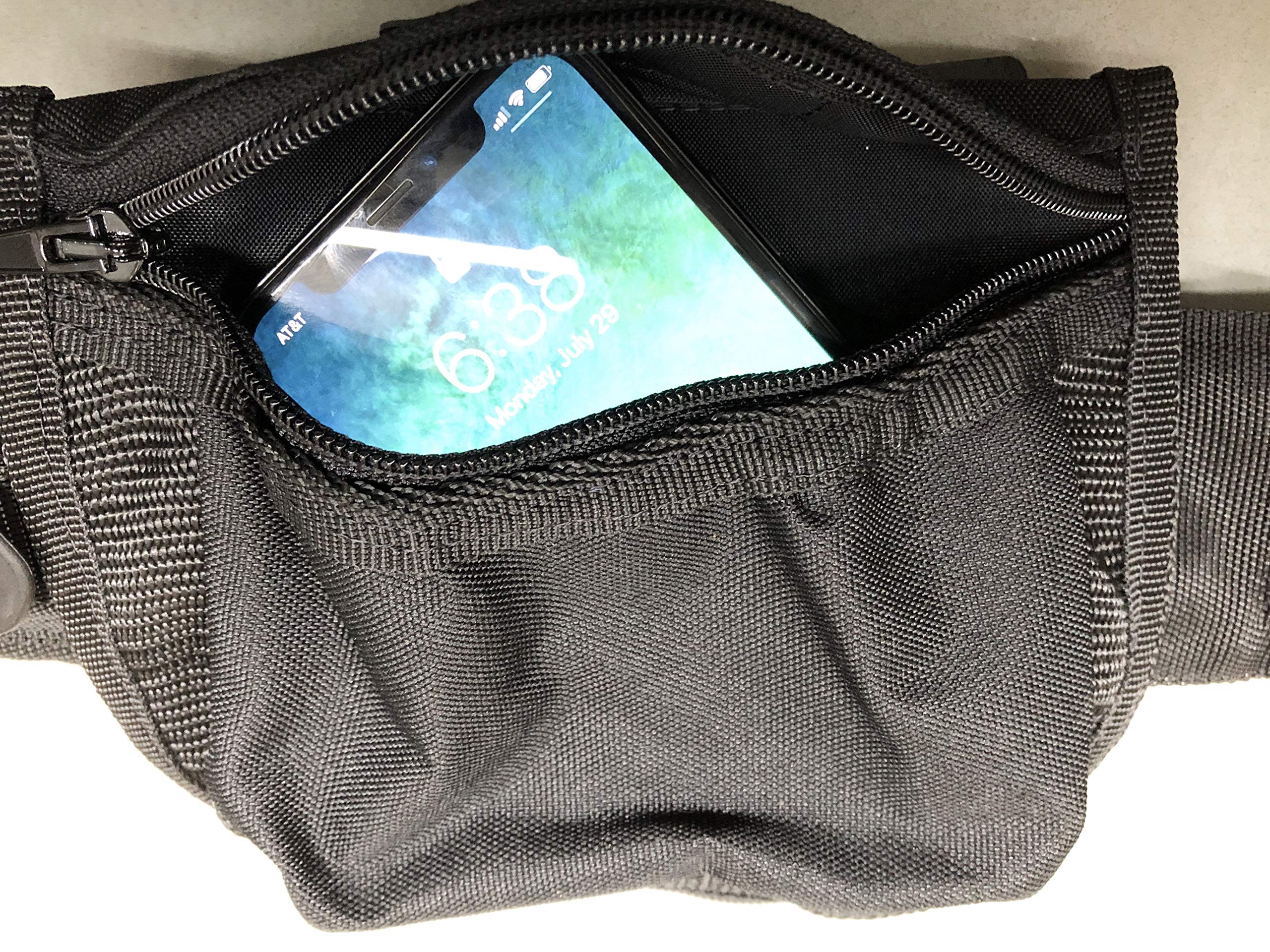 Neewa ceinture avec poche détachable pour téléphone et friandises lors des sorties.