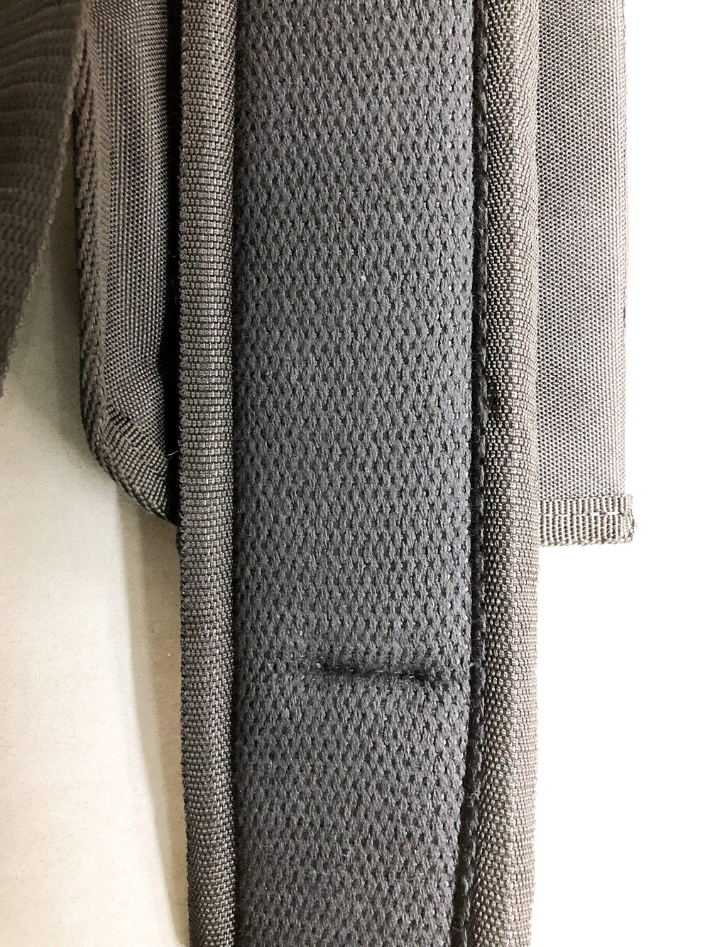Neewa ceinture idéale pour course et randonnée, accès mains libres.