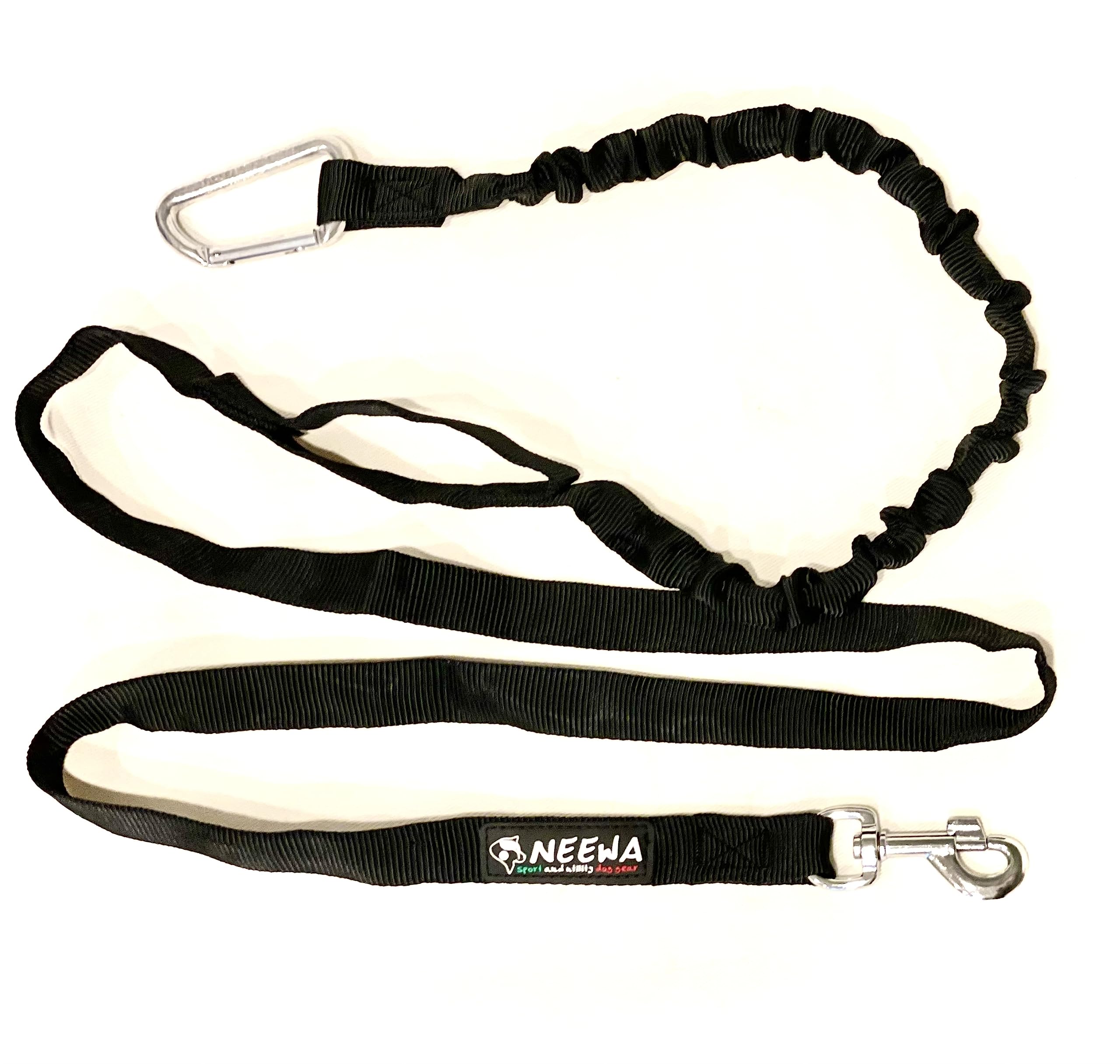 Neewa Tug Line avec Bungee 2m — chien noir en entraînement rapide et sûr.