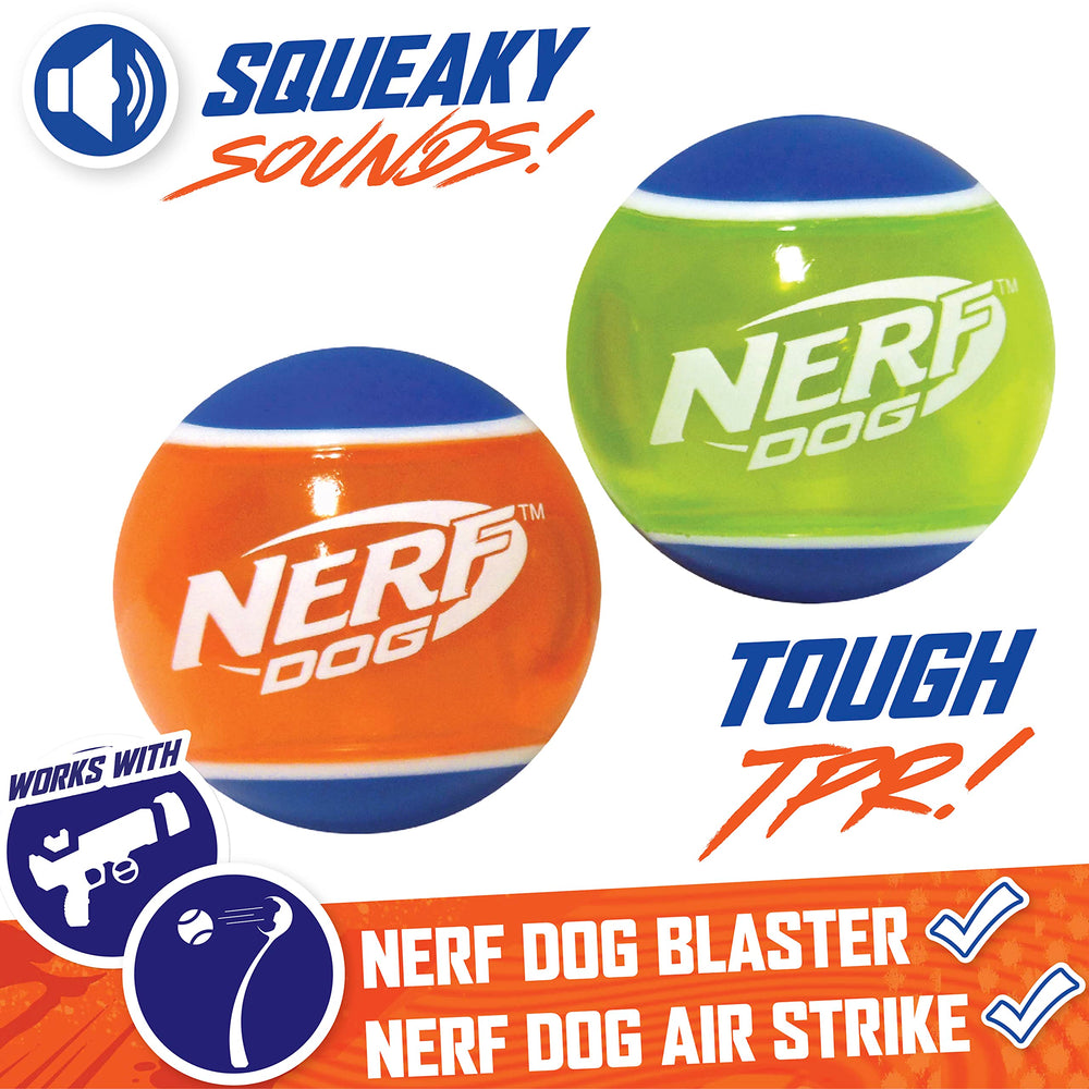 Balle Nerf Dog tennis durable et légère, adaptée pour des jeux sous la pluie.