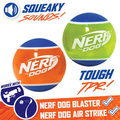 Balle Nerf Dog tennis durable et légère, adaptée pour des jeux sous la pluie.
