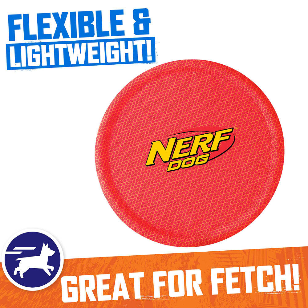 Nerf Dog Nylon Flyer sur la plage, couleur rouge facile à repérer
