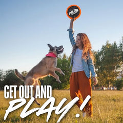 Nerf Dog Zone Flyer imperméable, idéal près de l'eau et sous la pluie.