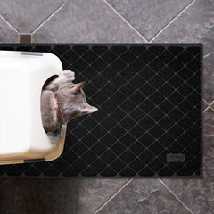 Niubya Tapis Litière Extralarge – vue arrière, maillage retient poussière et débris pour un nettoyage rapide.