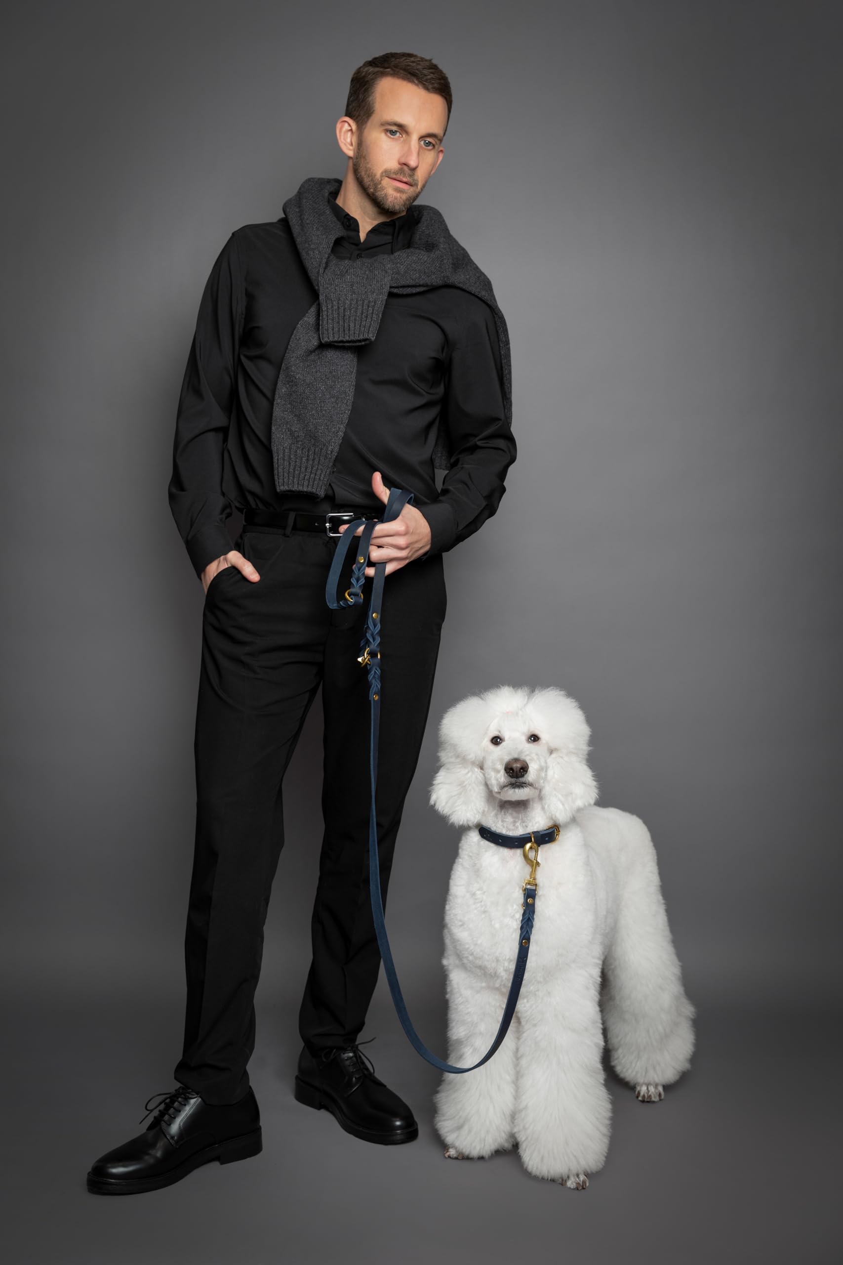 NOAH & PAW Poignée en cuir confort pour promenades agréables.