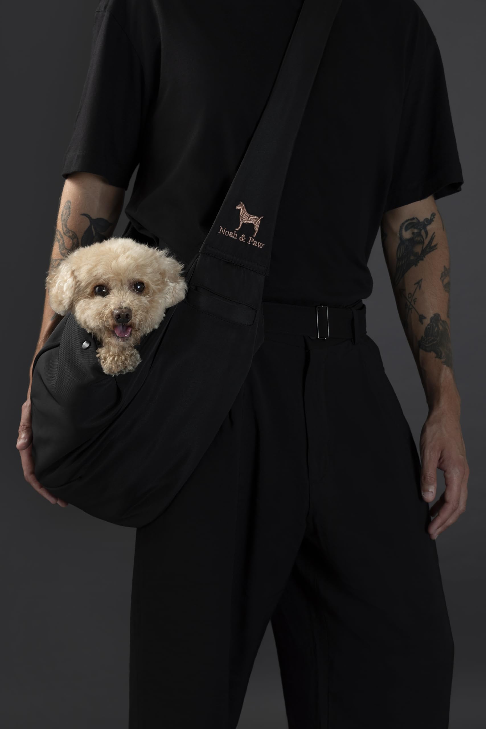 Noah & Paw sangle réglable pour ajustement personnalisé.