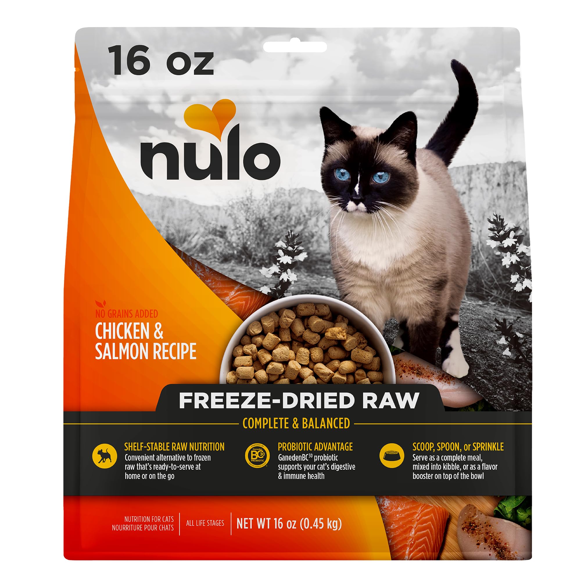 Nulo Freestyle Freeze-Dried Chat avec poulet et saumon, bol appétissant.