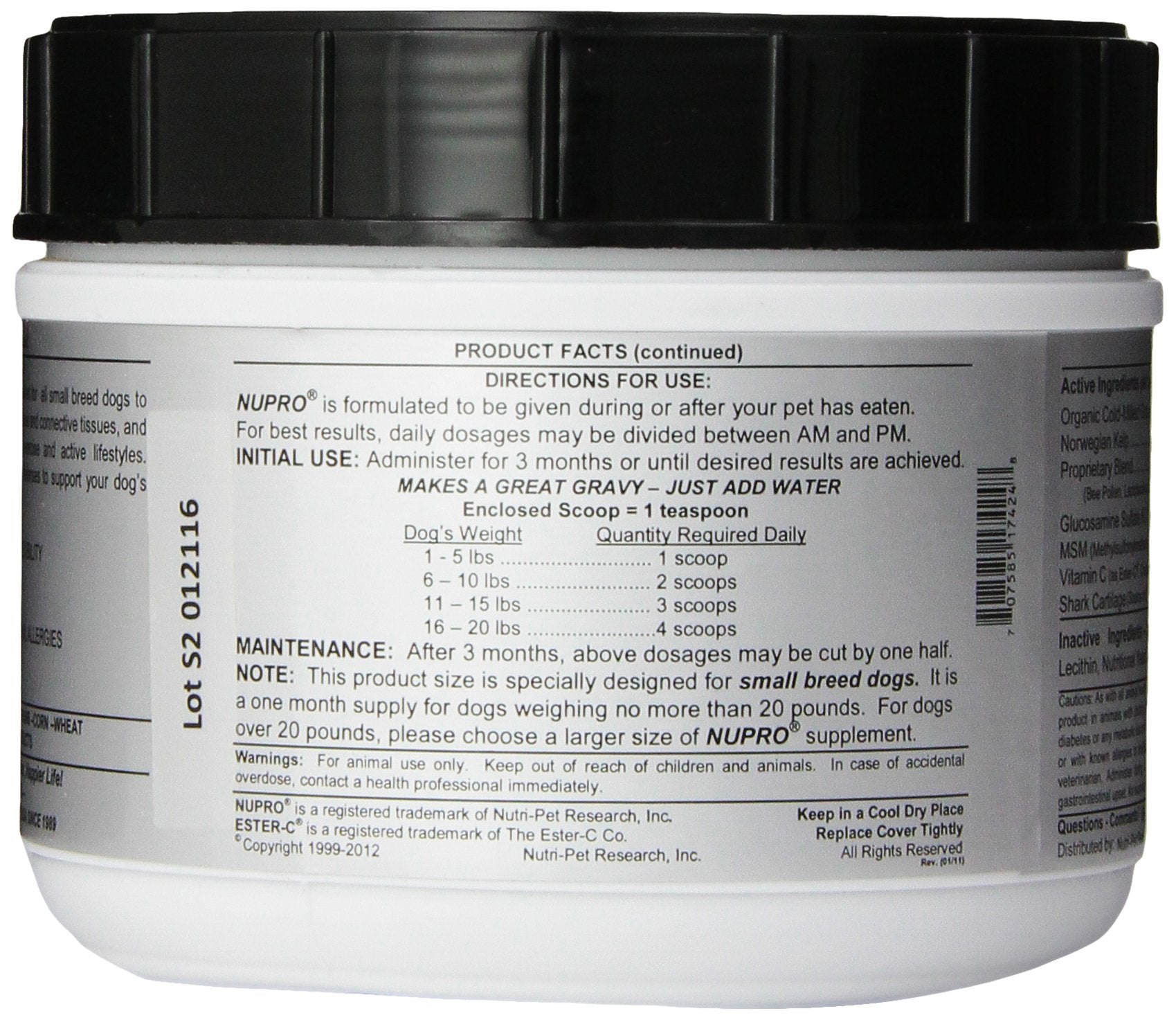 Chien actif utilisant Nupro pour l’alimentation quotidienne.