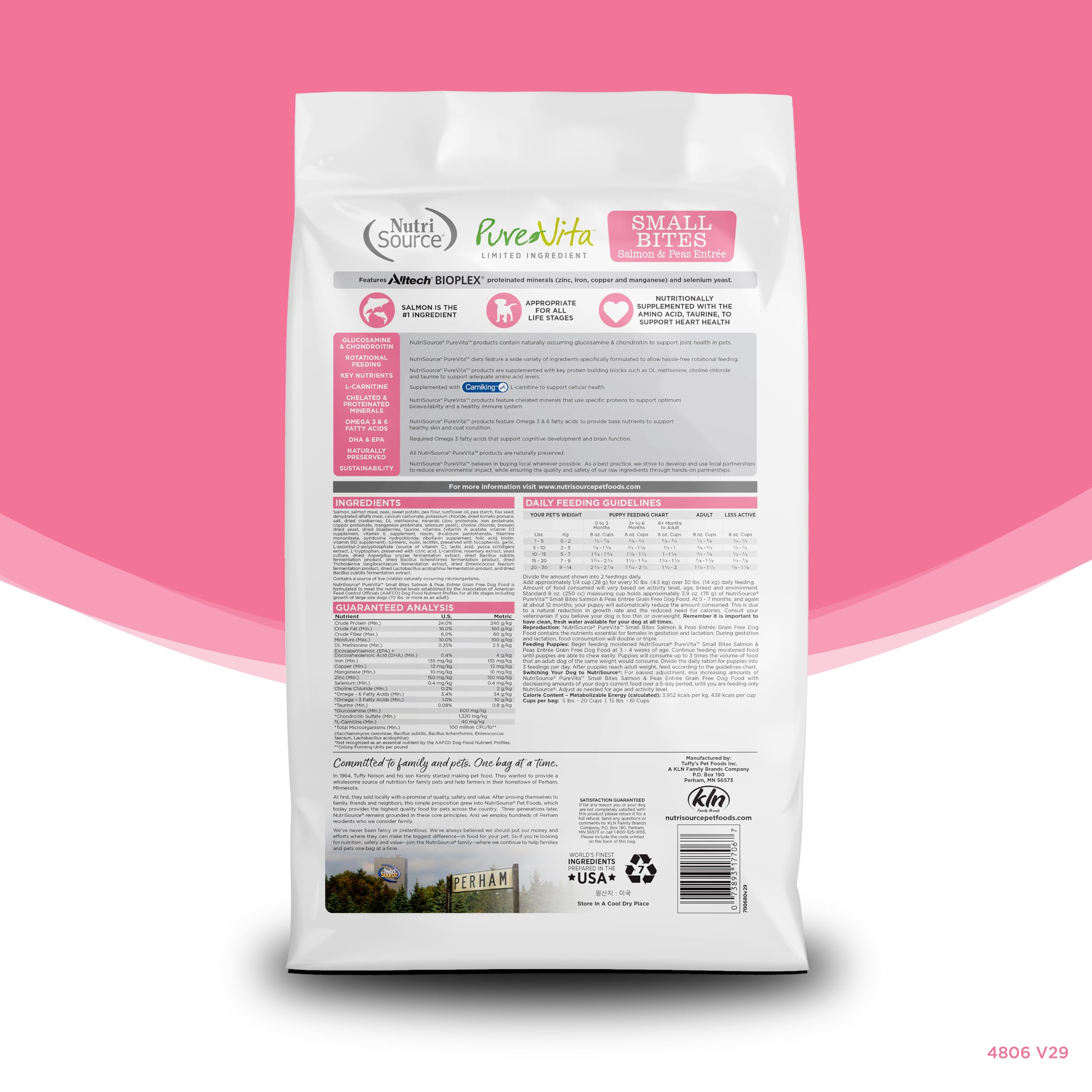 NutriSource Pure Vita croquettes petite taille saumon-pois, texture adaptée pour petites mâchoires