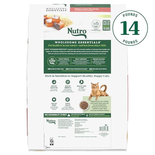 Croquettes Nutro avec omega-6 pour peau et poil sains.