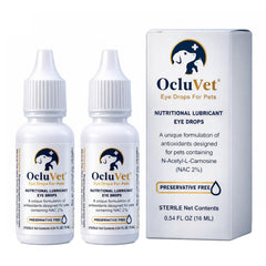 Gouttes oculaires OcluVet présentées dans la bouteille pratique pour l'entretien oculaire des animaux
