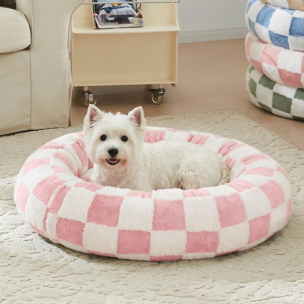 Lit Ohocut ronde à carreaux rose, confort chaleureux pour animaux.