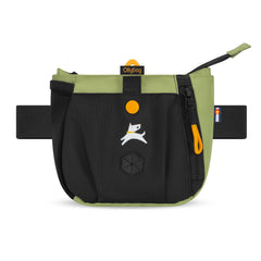OllyDog Backcountry Day Bag présente un intérieur spacieux pour friandises et essentiels.
