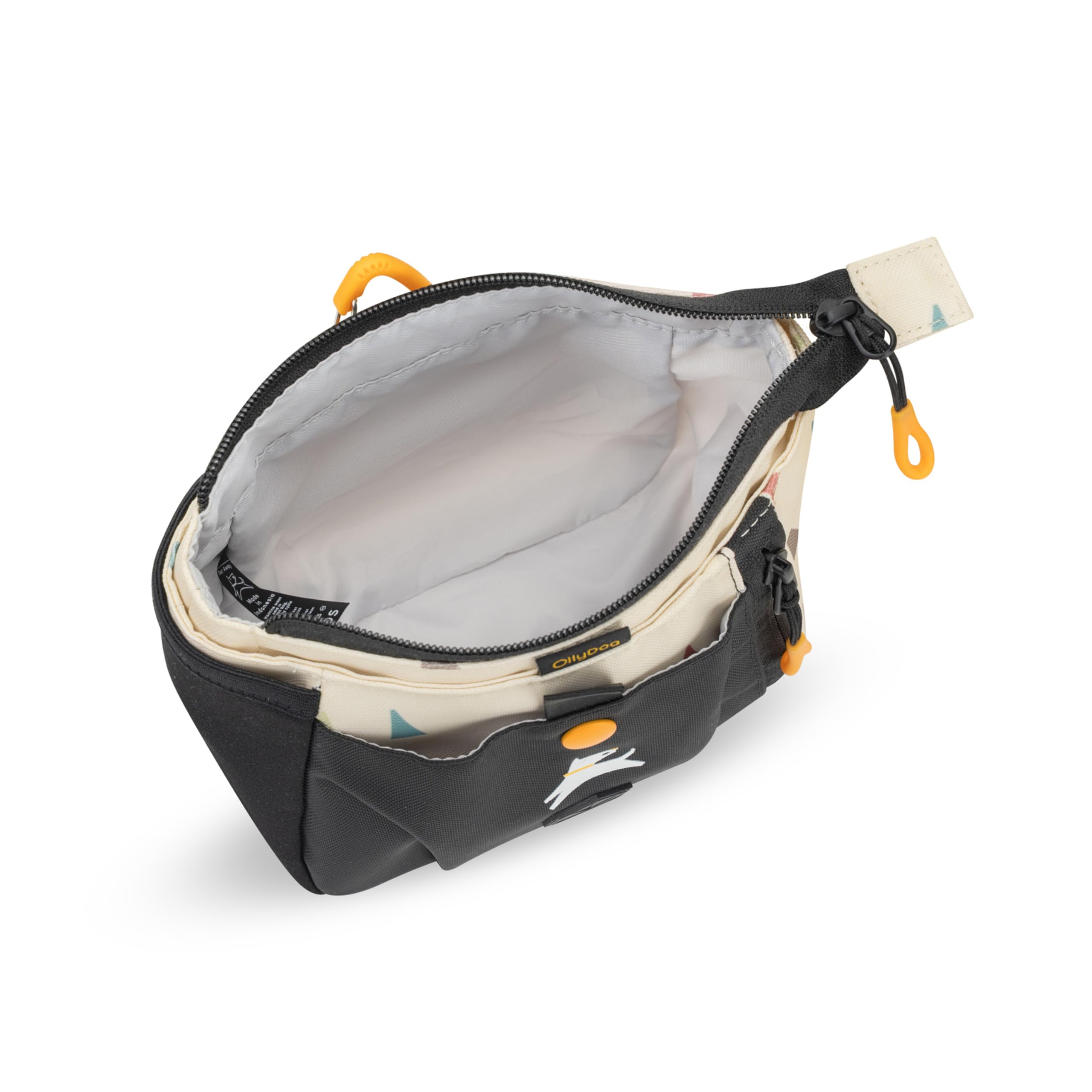 OllyDog Backcountry Day Bag offrant trois options de portage pour plus de flexibilité.
