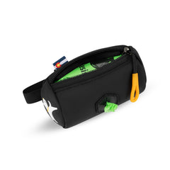 OllyDog Scoop Pick Up, fermeture zippee securisee et facile à utiliser.