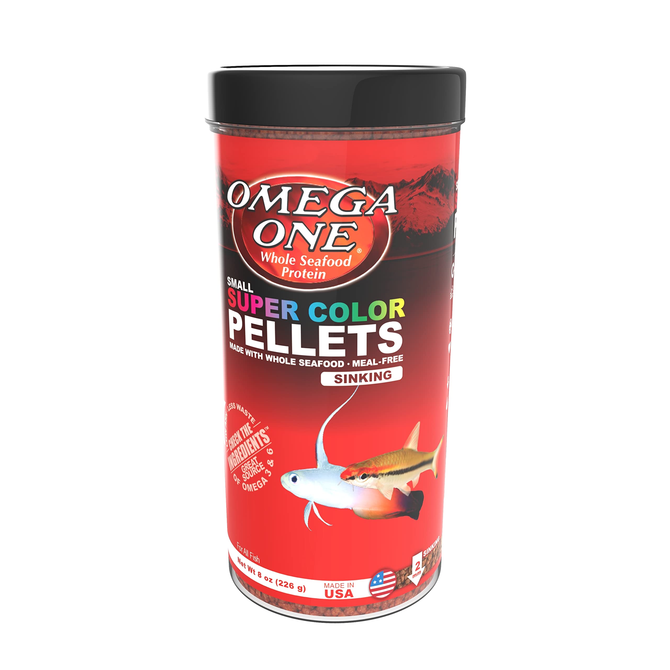 Granulés Omega One 2 mm coulants dans l’aquarium pour nourrir sans pollution.