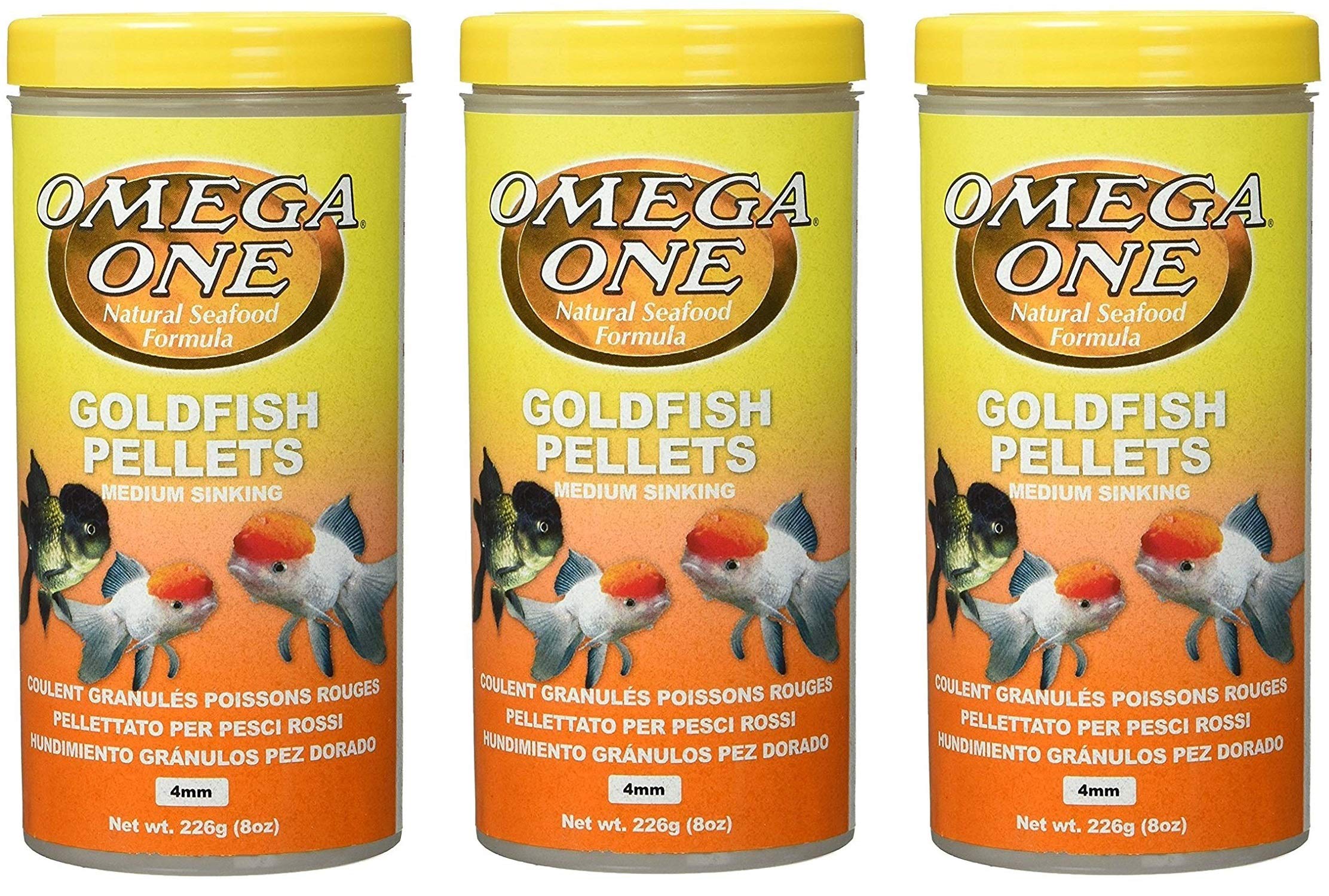 Omega One pellets pour poissons rouges, bocal clair montrant couleurs vives et alimentation complète.