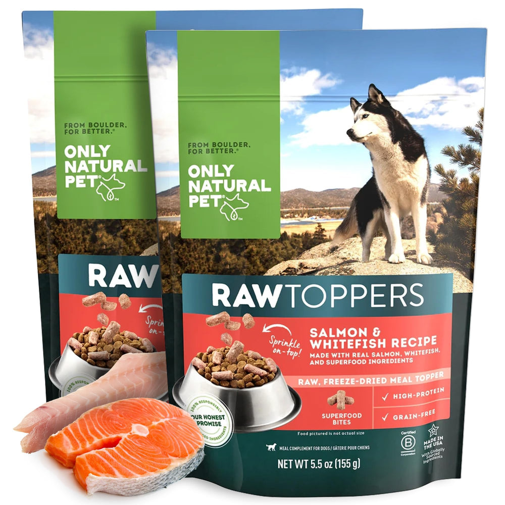 Topper cru Only Natural Pet saumon et poisson blanc en emballage, prêt à nourrir votre chien.