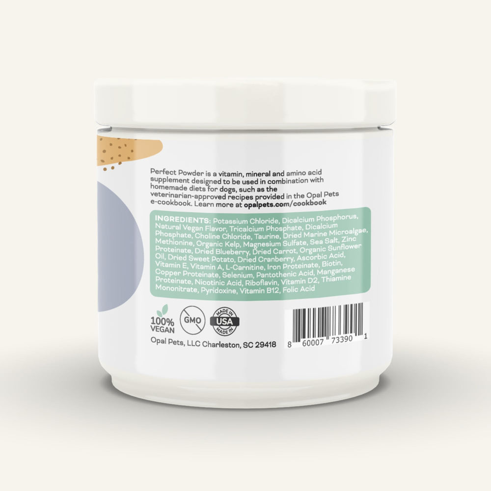 Opal Pets Perfect Powder, mélange d'ingrédients – apporte des nutriments essentiels en douceur.